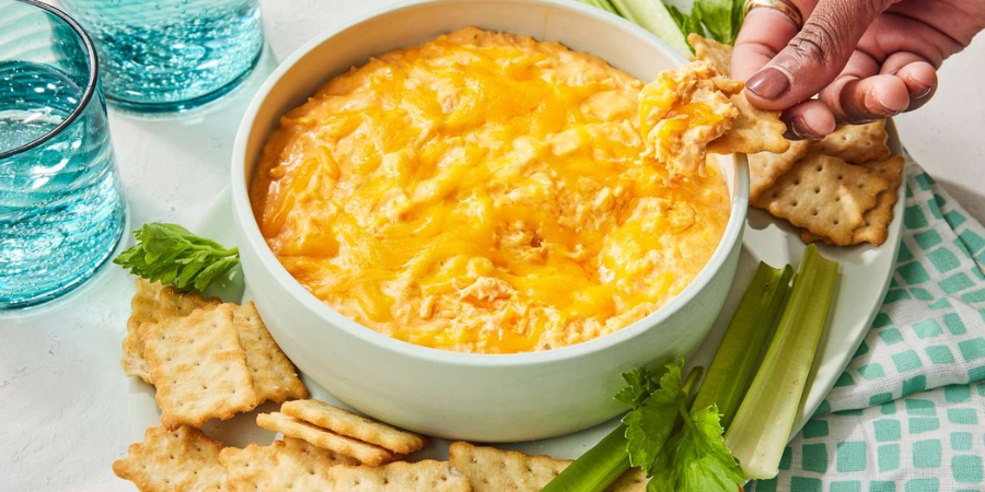 healthy buffalo chicken dip